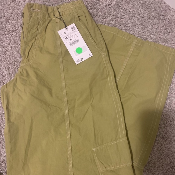 Cargo Pants. Excellent color and quality! - Picture 4 of 5